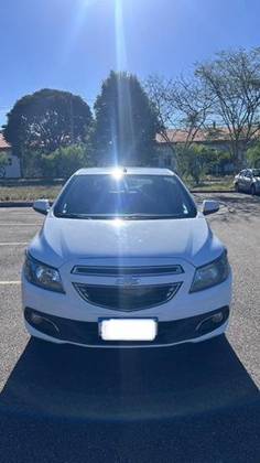 CHEVROLET ONIX 1.4 MPFI LTZ 8V FLEX 4P AUTOMÁTICO CHEVROLET ONIX 1.4 MPFI LTZ 8V FLEX 4P AUTOMÁTICO